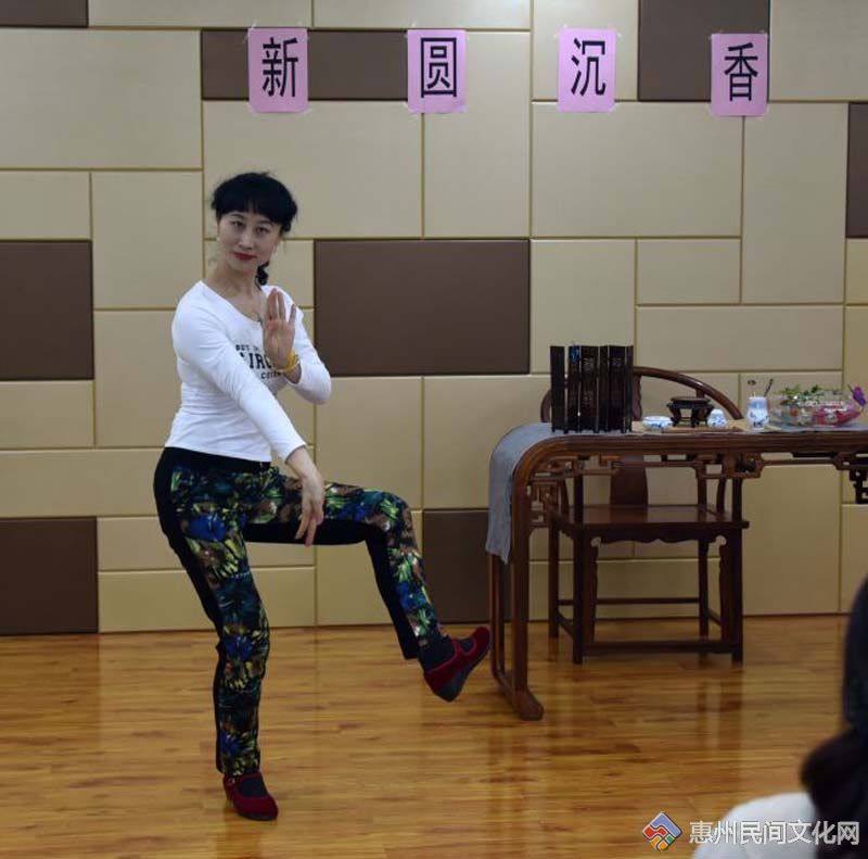 QQͼƬ20151120220016.jpg